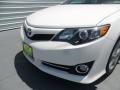 Super White - Camry SE Photo No. 9