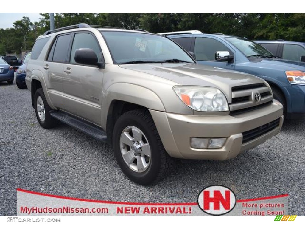 2004 4Runner SR5 4x4 - Dorado Gold Pearl / Taupe photo #1