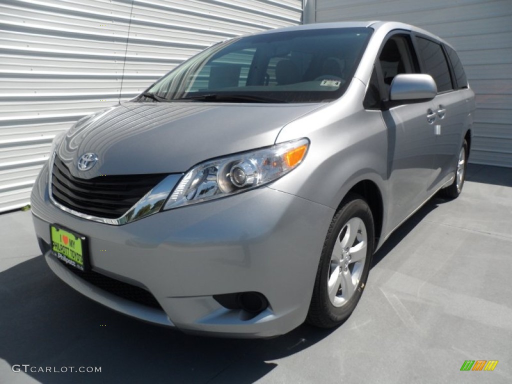 2012 Sienna LE - Silver Sky Metallic / Light Gray photo #6