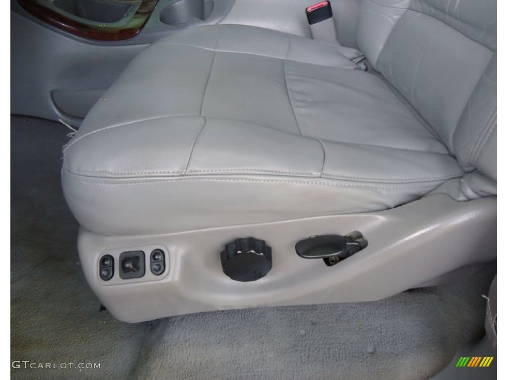 1998 Lincoln Navigator Standard Navigator Model Front Seat Photo #68700976