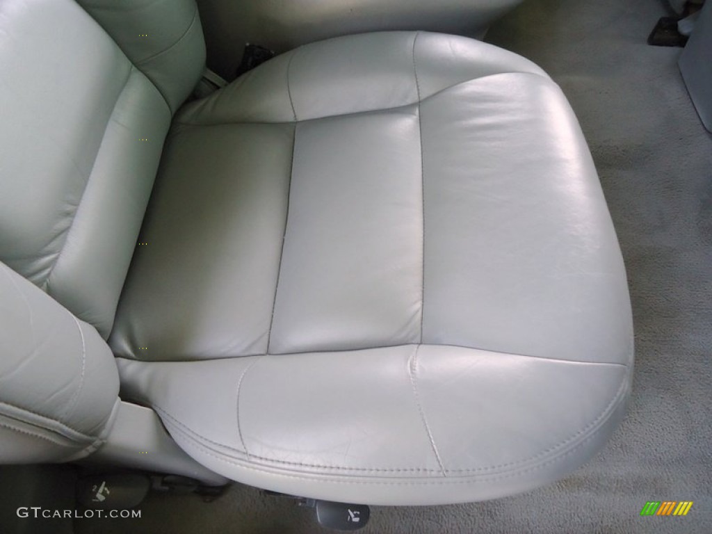 1998 Navigator  - Black / Medium Graphite photo #63