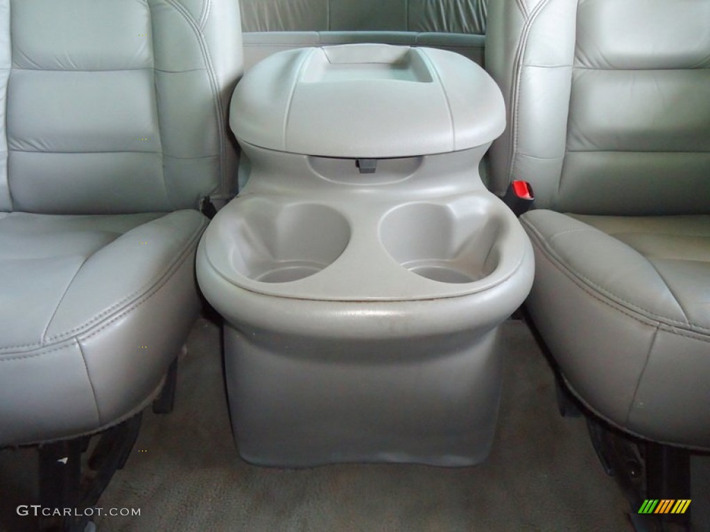 1998 Navigator  - Black / Medium Graphite photo #80