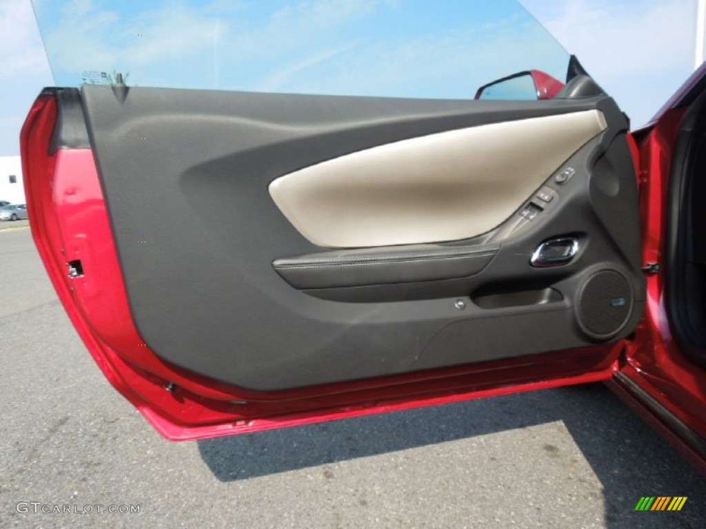 2013 Chevrolet Camaro LT/RS Coupe Gray Door Panel Photo #68702887