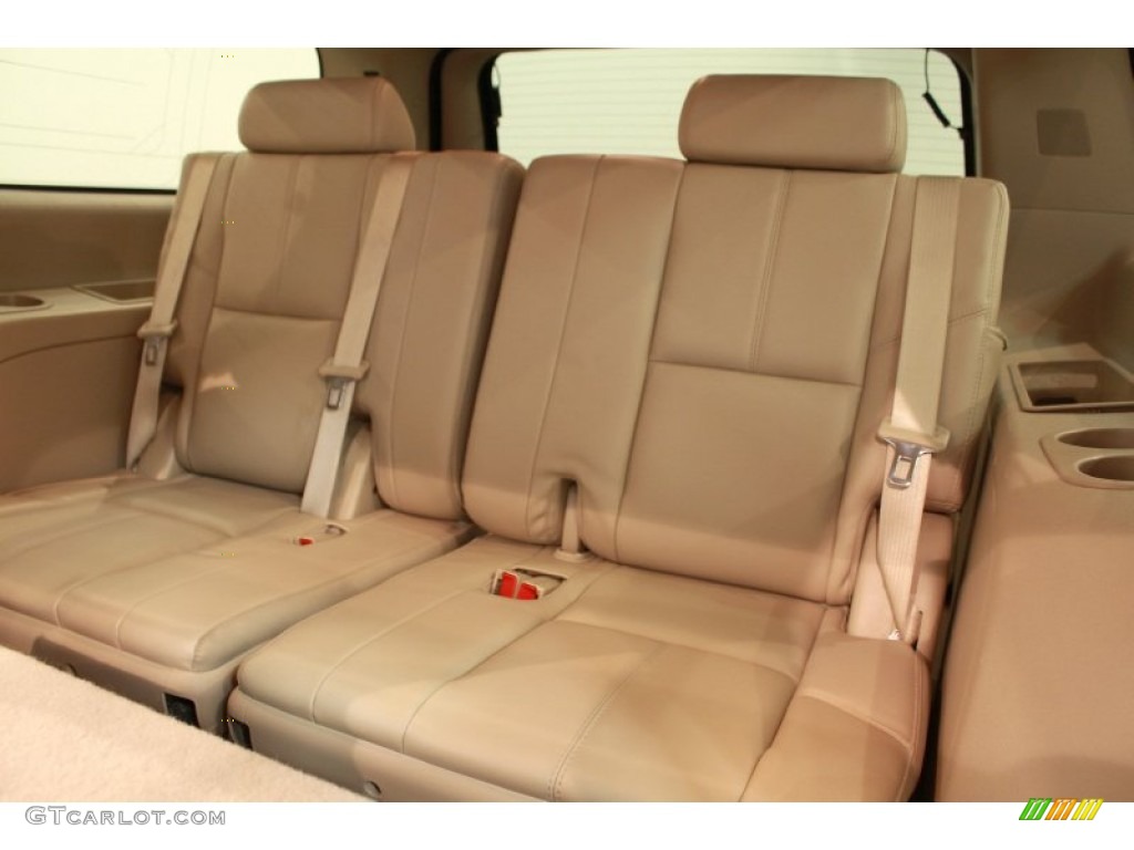 Light Cashmere/Ebony Interior 2007 Chevrolet Suburban 1500 LTZ 4x4 Photo #68704222