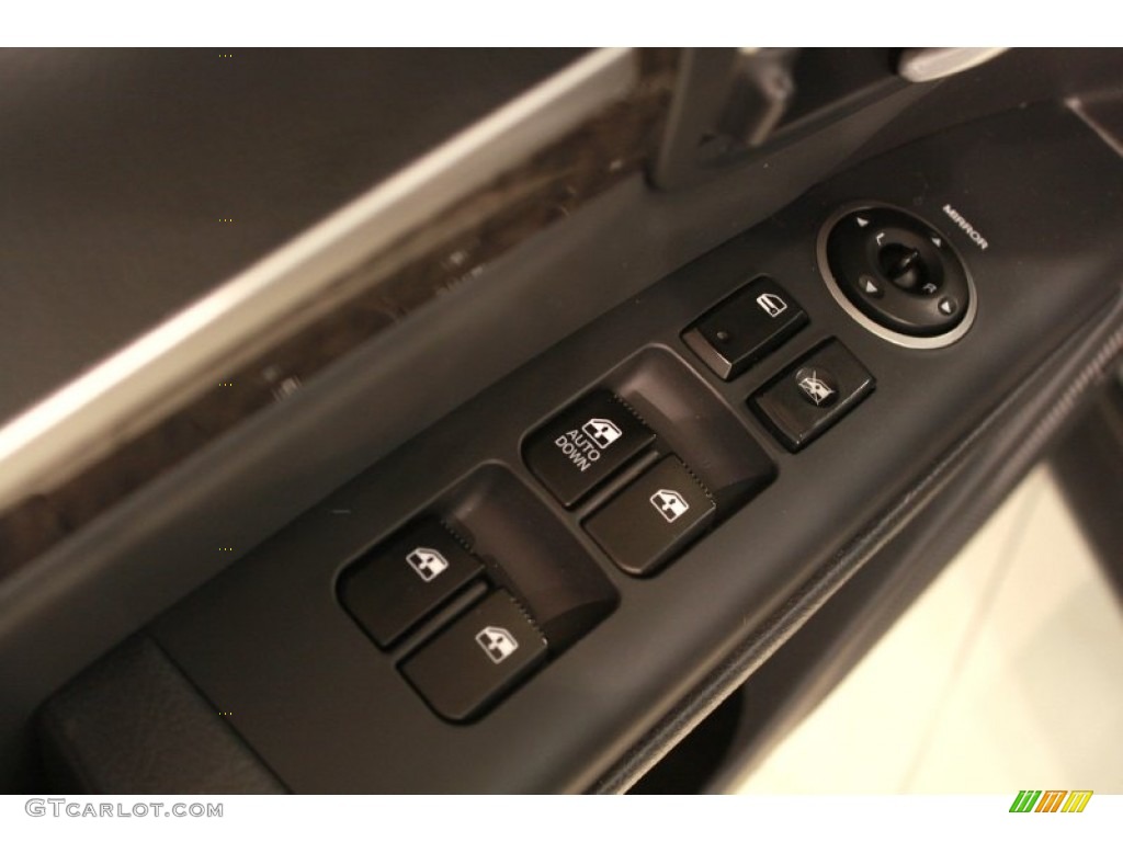 2008 Hyundai Santa Fe Limited 4WD Controls Photo #68704657