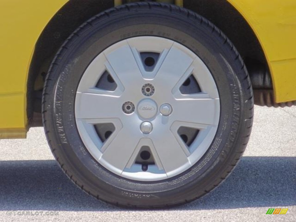 2007 Focus ZX3 SES Coupe - Screaming Yellow / Charcoal photo #9