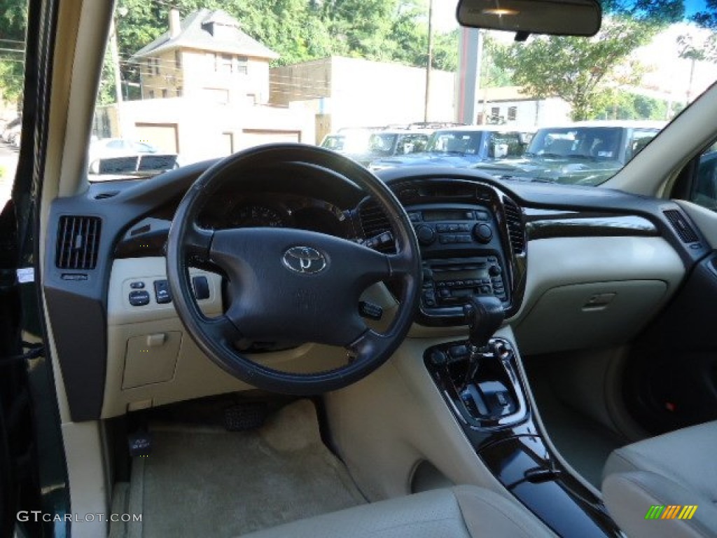 2002 Highlander Limited 4WD - Electric Green Mica / Ivory photo #6