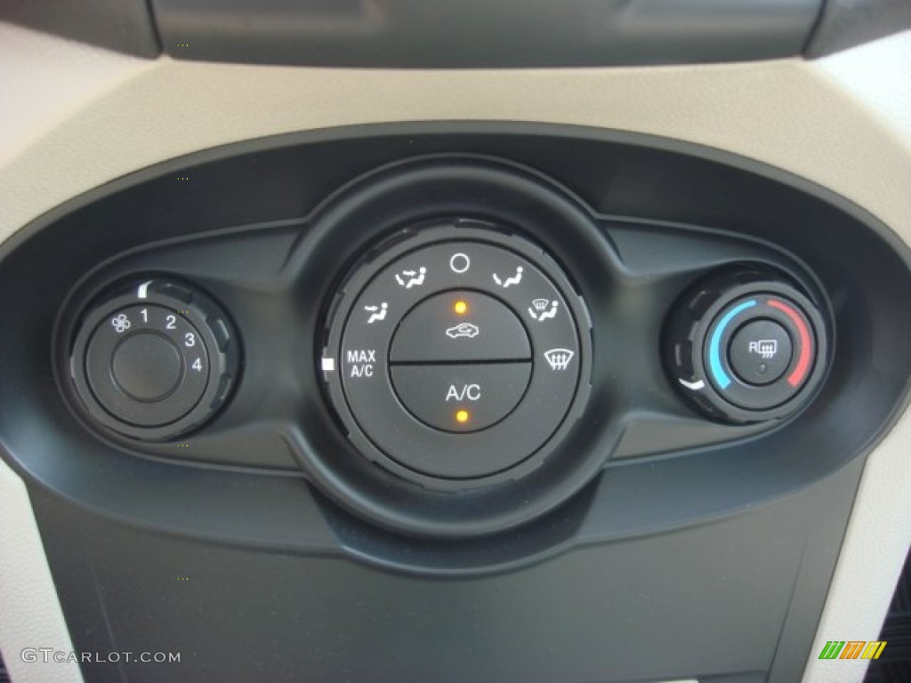 2012 Ford Fiesta S Sedan Controls Photo #68710162