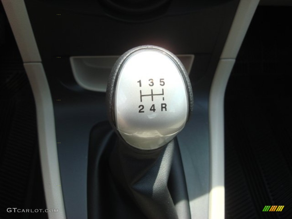 2012 Ford Fiesta S Sedan 5 Speed Manual Transmission Photo #68710171