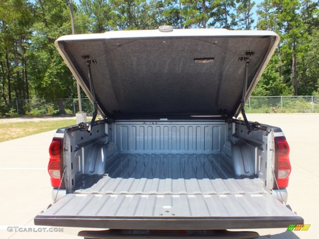 2006 Silverado 1500 LT Crew Cab - Silver Birch Metallic / Dark Charcoal photo #14