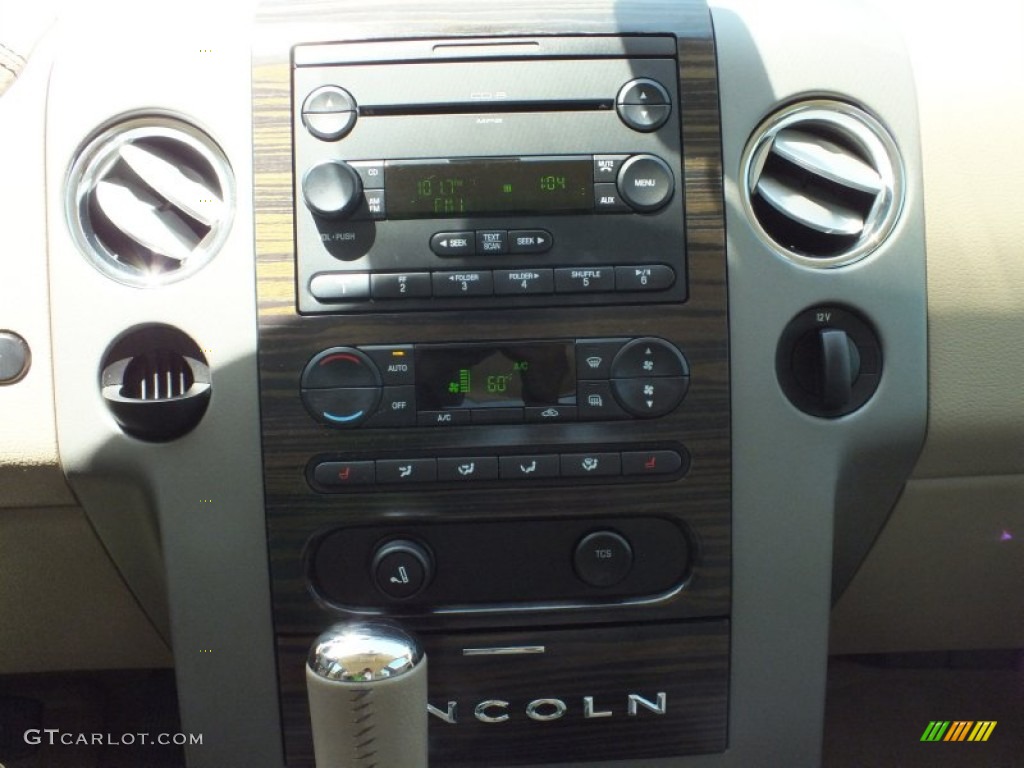 2007 Lincoln Mark LT SuperCrew Controls Photo #68712004