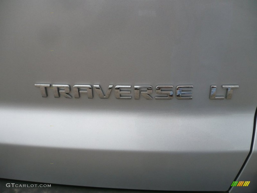2010 Traverse LT AWD - Silver Ice Metallic / Ebony photo #13