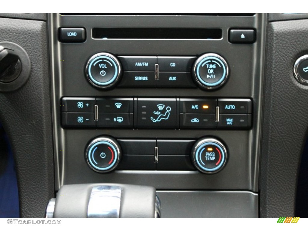 2011 Ford Taurus Limited Controls Photo #68715370