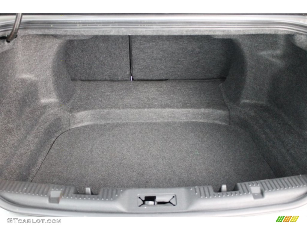 2011 Ford Taurus Limited Trunk Photos