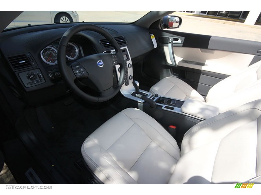 Calcite/Off Black Interior 2013 Volvo C70 T5 Photo #68715904