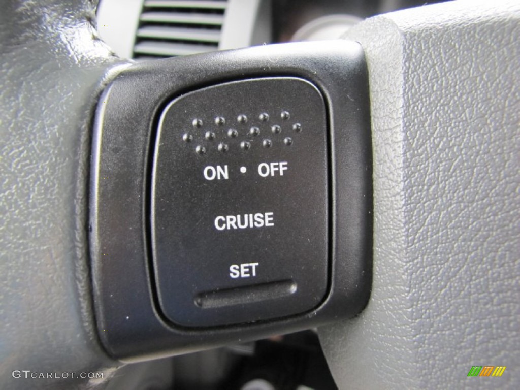 2009 Dodge Durango SLT 4x4 Controls Photo #68717679
