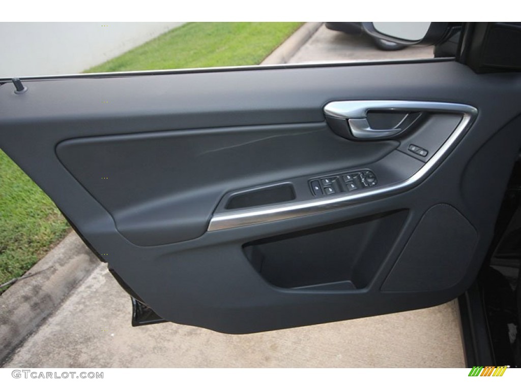 2013 Volvo XC60 3.2 Off Black Door Panel Photo #68717905