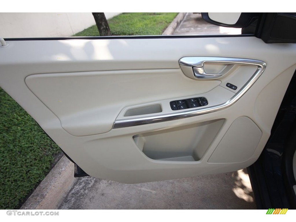 2013 Volvo XC60 T6 AWD Sandstone Door Panel Photo #68718262