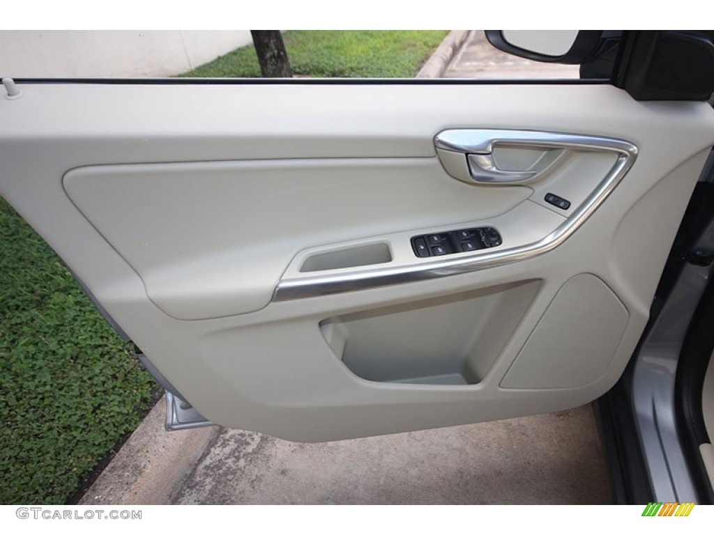 2013 Volvo XC60 T6 AWD Sandstone Door Panel Photo #68718433