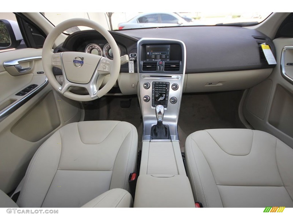 2013 Volvo XC60 T6 AWD Sandstone Dashboard Photo #68718646