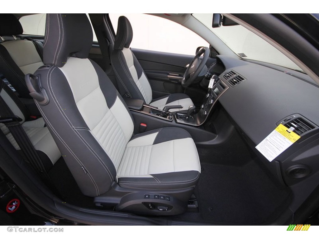 2013 Volvo C30 T5 R-Design Front Seat Photo #68719210