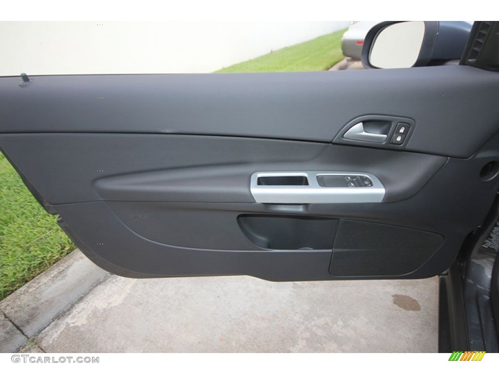 2013 Volvo C30 T5 Off Black/Blonde Door Panel Photo #68719297