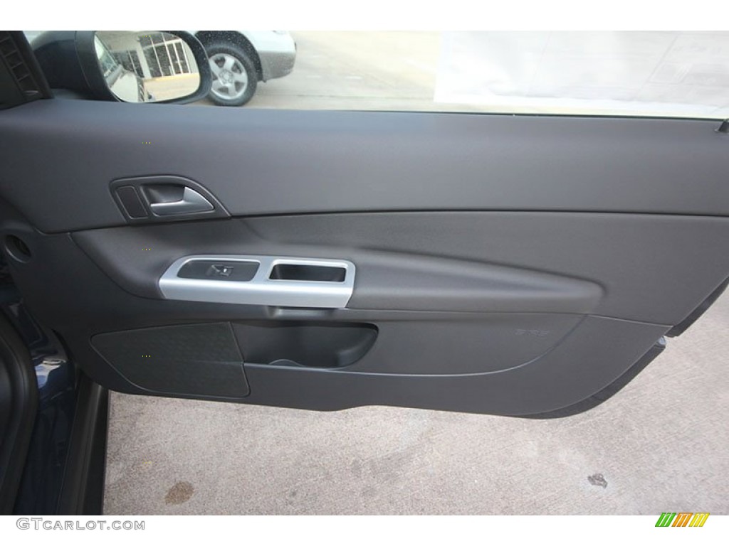 2013 Volvo C30 T5 Off Black/Blonde Door Panel Photo #68719510
