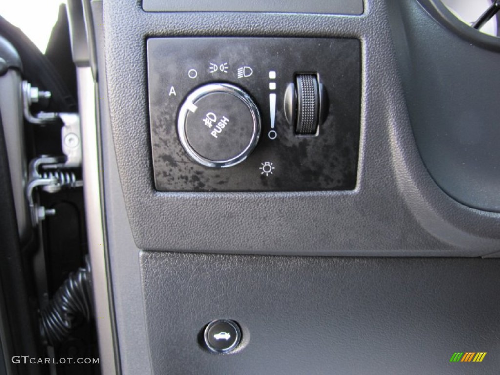 2011 Challenger R/T - Tungsten Metallic / Dark Slate Gray photo #15