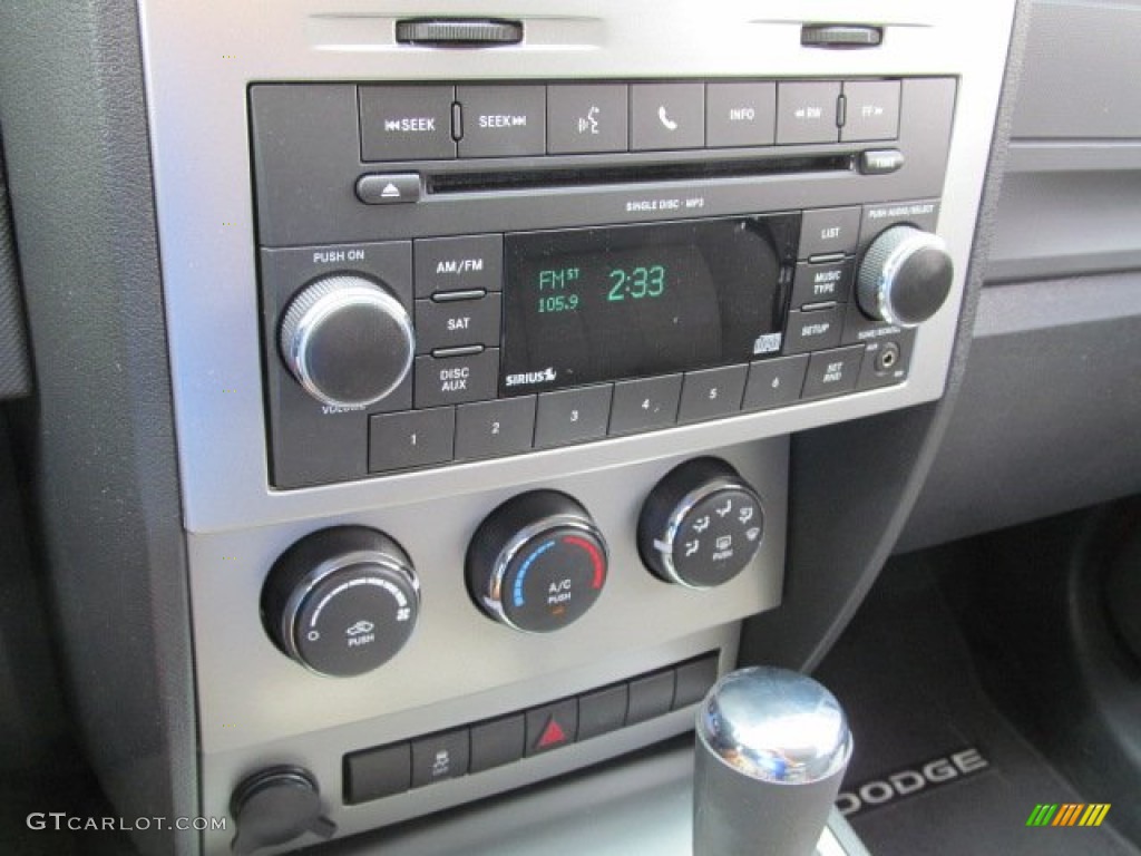 2011 Dodge Nitro Heat 4x4 Controls Photo #68722012