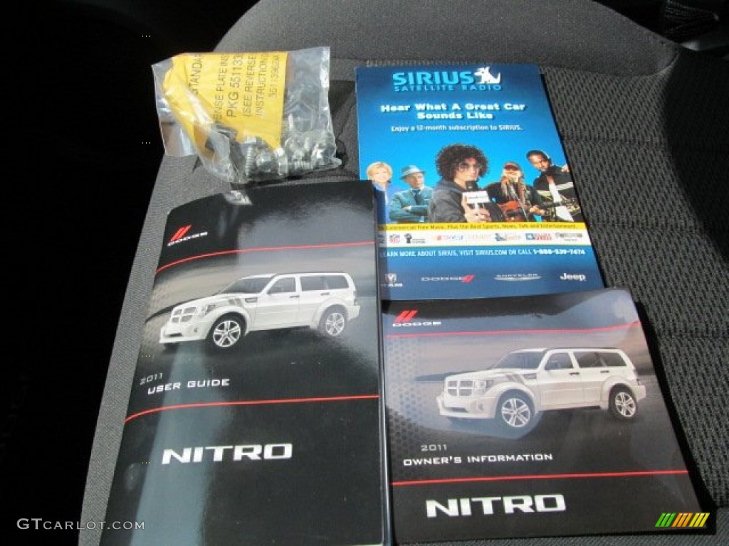2011 Dodge Nitro Heat 4x4 Books/Manuals Photo #68722110