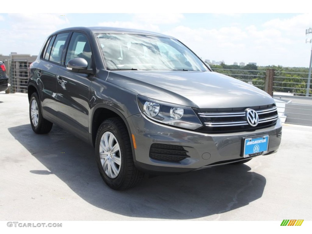 2013 Tiguan S - Pepper Gray Metallic / Black photo #1