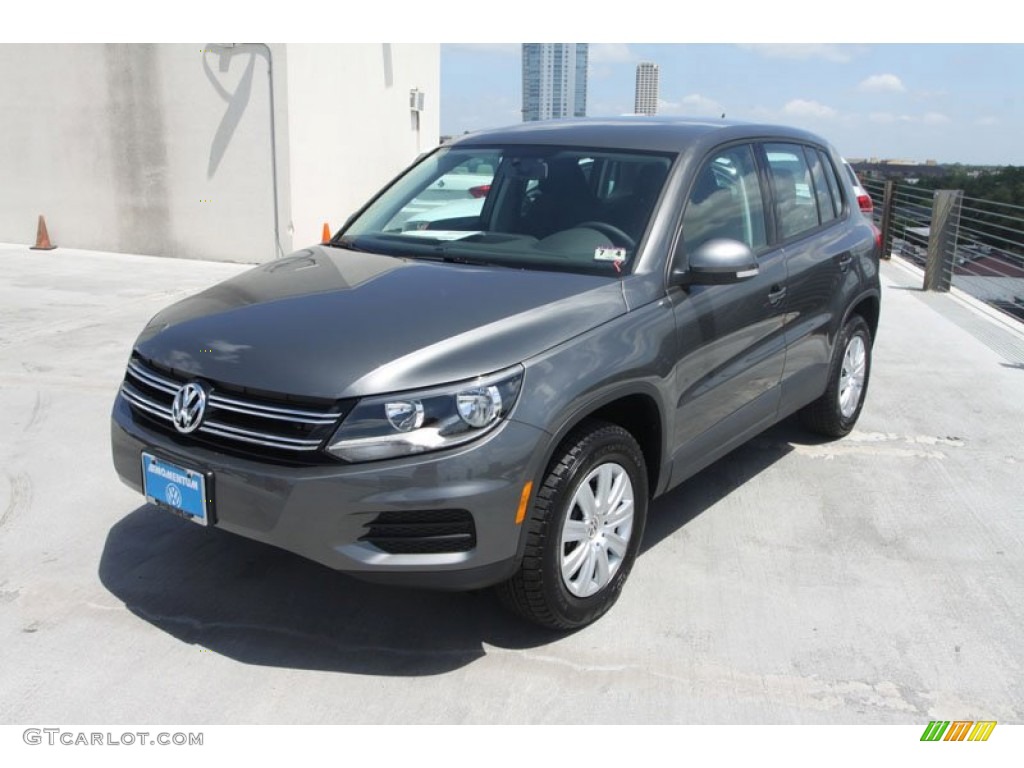 2013 Tiguan S - Pepper Gray Metallic / Black photo #3