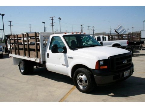 2007 Ford F350 Super Duty XL Regular Cab Dually Stake Truck Data, Info and Specs