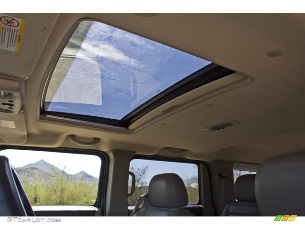 2004 H2 SUV - Sage Green Metallic / Wheat photo #23
