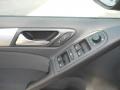 Black - Golf 4 Door TDI Photo No. 23