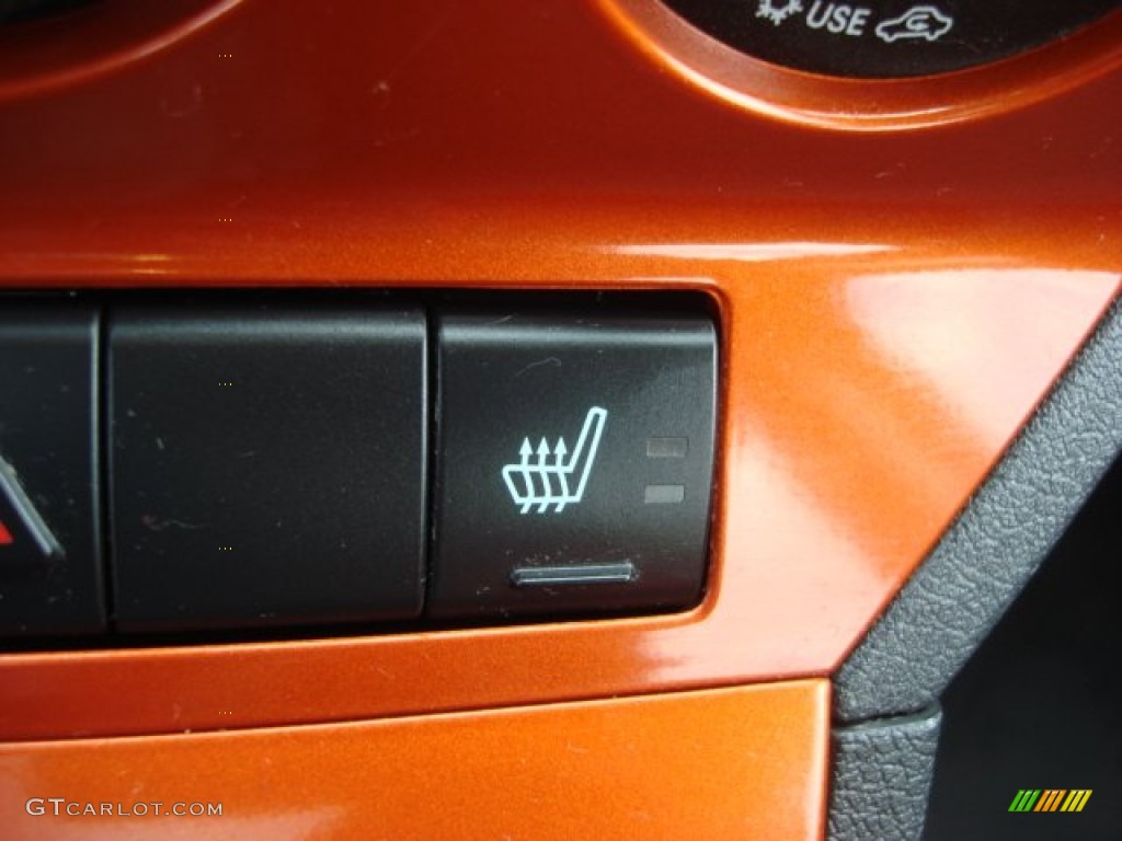 2009 Dodge Caliber R/T Controls Photo #68732141