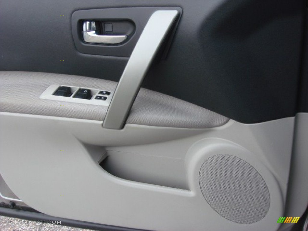 2011 Rogue S - Platinum Graphite / Gray photo #12