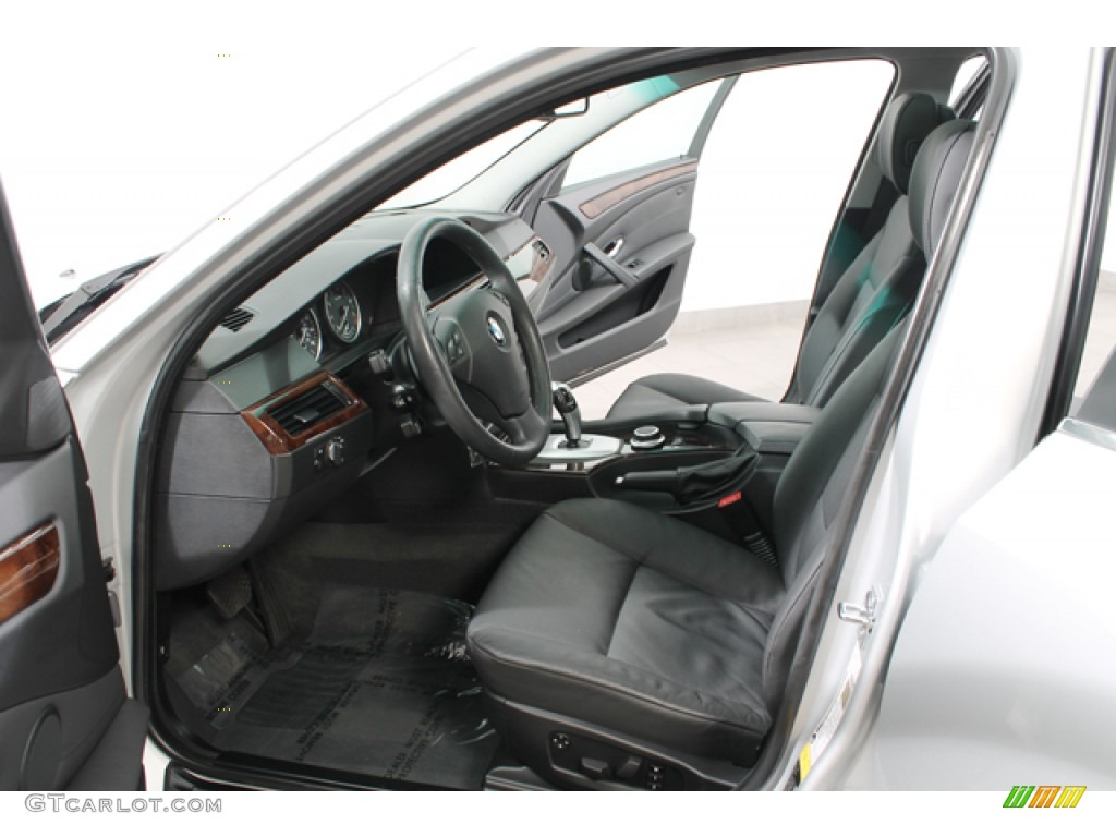 2008 BMW 5 Series 535xi Sedan Front Seat Photo #68733646