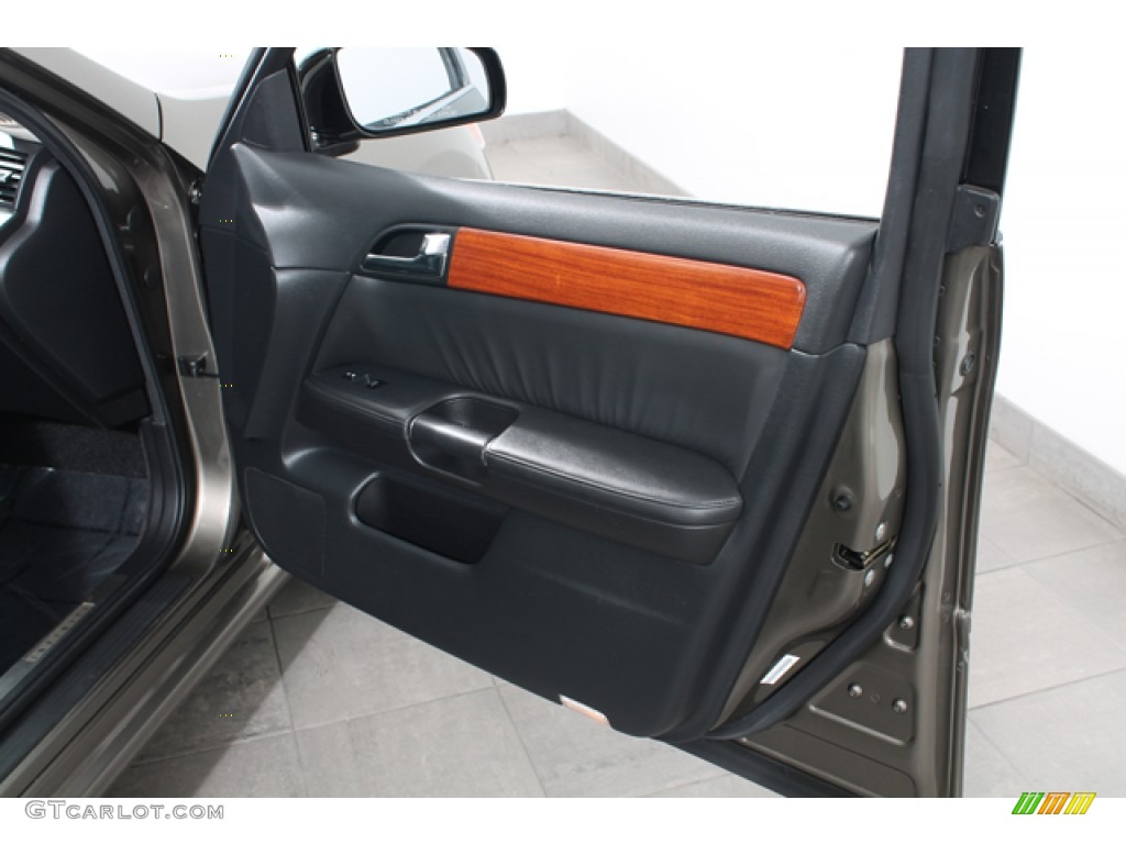 2007 Infiniti M 35x Sedan Graphite Door Panel Photo #68734747