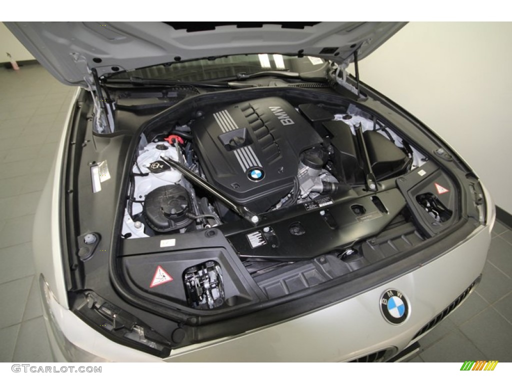 2011 BMW 5 Series 528i Sedan 3.0 Liter DOHC 24-Valve VVT Inline 6 Cylinder Engine Photo #68735713