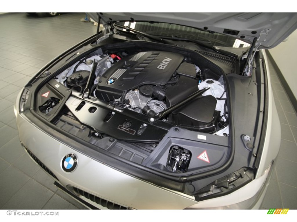 2011 BMW 5 Series 528i Sedan 3.0 Liter DOHC 24-Valve VVT Inline 6 Cylinder Engine Photo #68735722