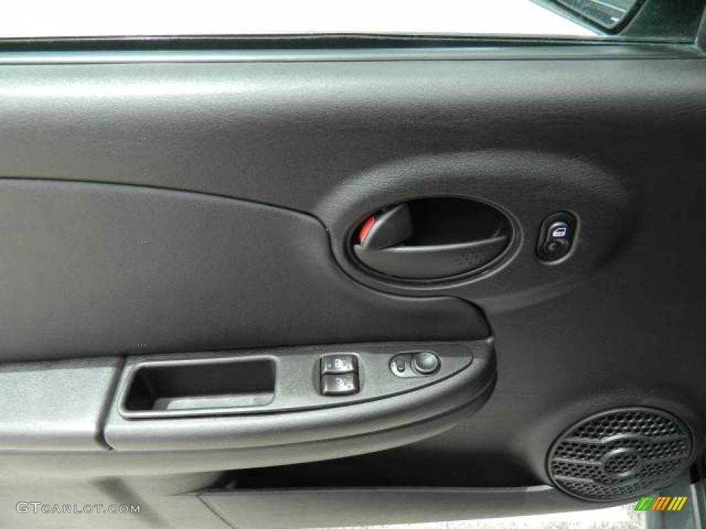 2006 Saturn ION 3 Quad Coupe Black Door Panel Photo #68738548