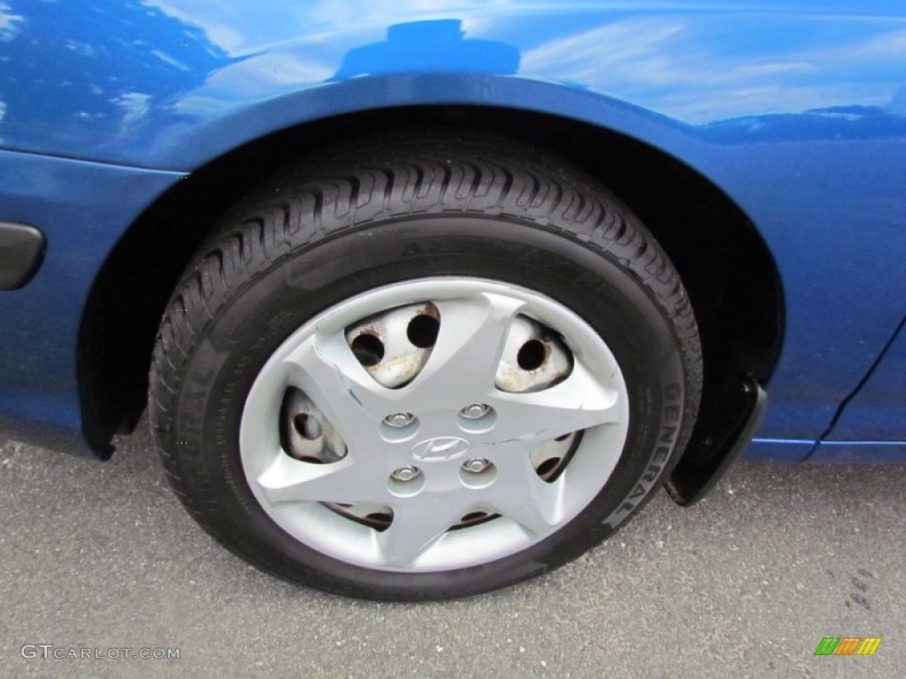 2005 Hyundai Elantra GLS Hatchback Wheel Photo #68740705