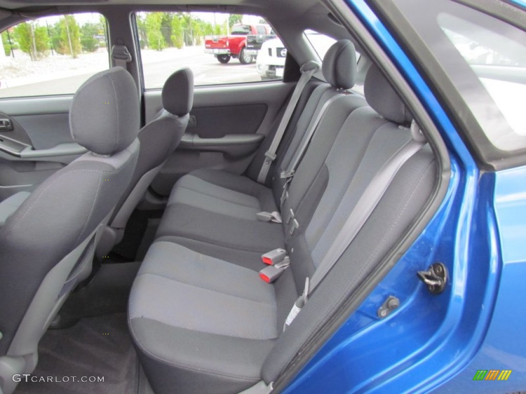 2005 Hyundai Elantra GLS Hatchback Rear Seat Photo #68740738