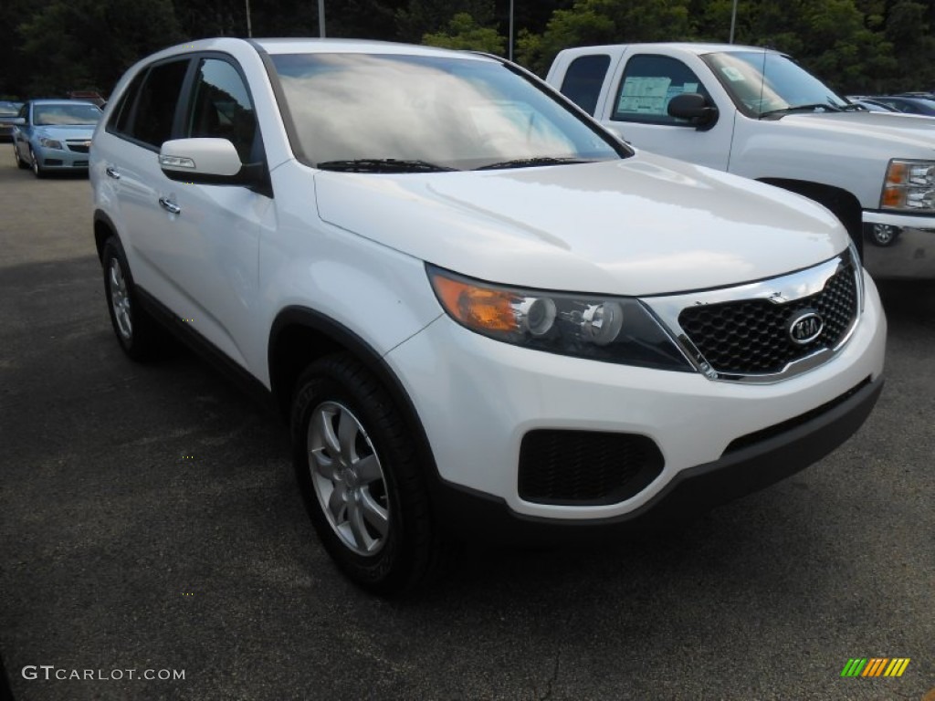 Snow White Pearl 2011 Kia Sorento LX Exterior Photo #68741290