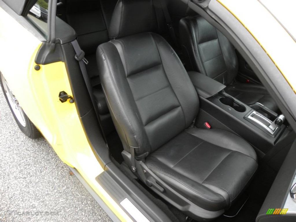 2005 Mustang V6 Premium Convertible - Screaming Yellow / Dark Charcoal photo #7