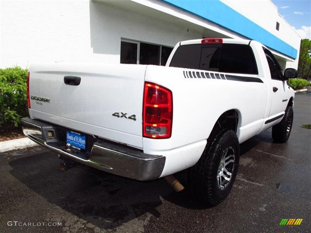 2004 Ram 1500 ST Regular Cab 4x4 - Bright White / Dark Slate Gray photo #3