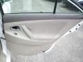 Super White - Camry LE Photo No. 18
