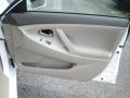 Super White - Camry LE Photo No. 20