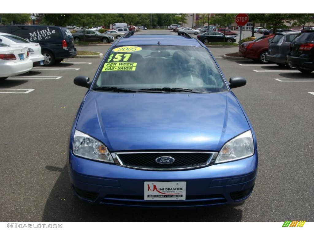 2005 Focus ZXW SES Wagon - Sonic Blue Metallic / Dark Flint/Light Flint photo #2